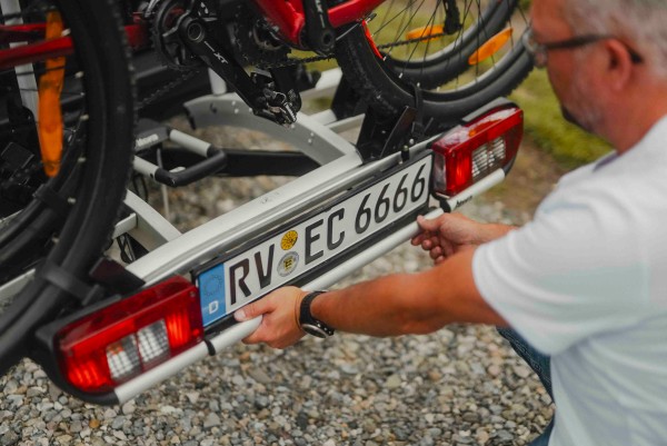 Porte-vélos pliable pour 3 vélos sur attelage de remorque